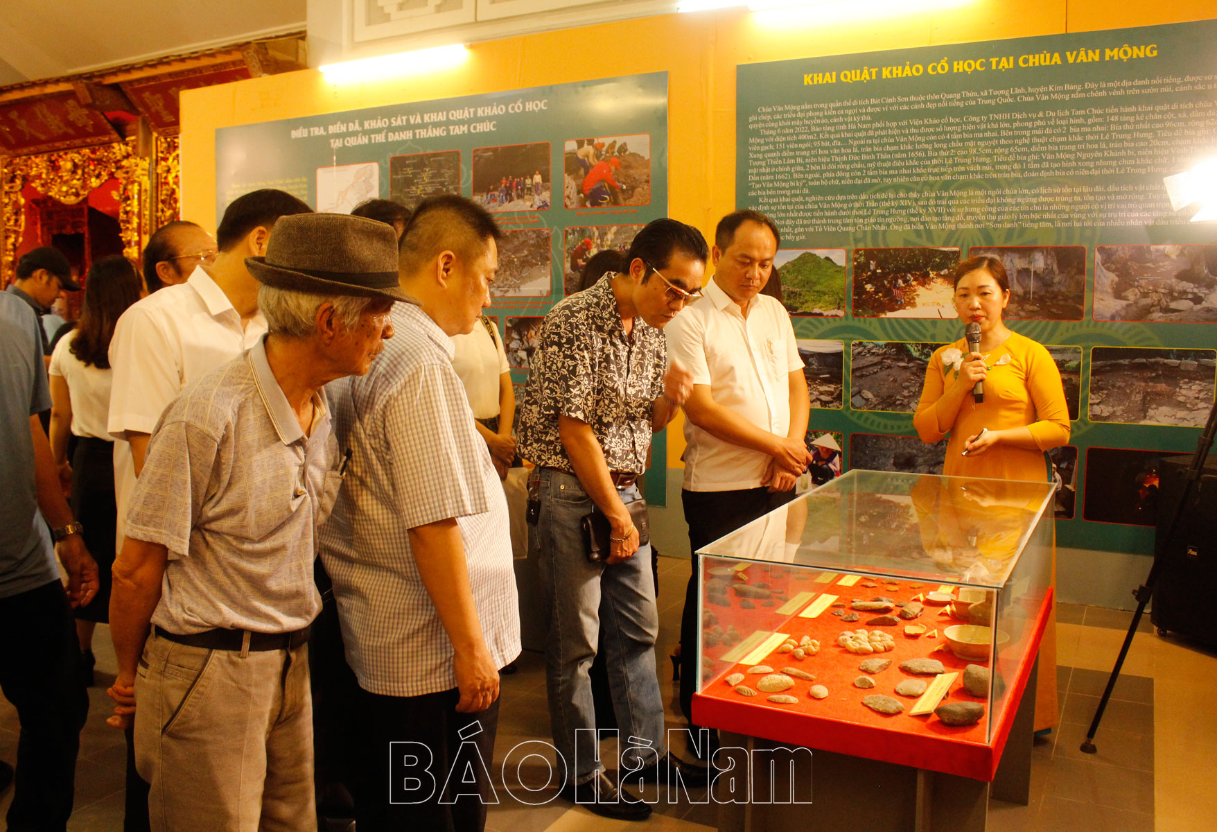 Khai mạc trưng bày “Bảo vật Quốc gia và cổ vật tiêu biểu tỉnh Hà Nam” và triển lãm “Điêu khắc Phật giáo qua bộ sưu tập của Bảo tàng Mỹ thuật Việt Nam” - Ảnh 3.