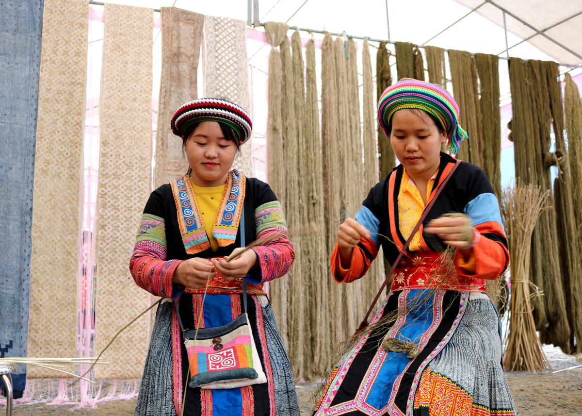 Hà Giang có 18 làng văn hóa du lịch cộng đồng được quảng bá trên website APEC - Ảnh 2.