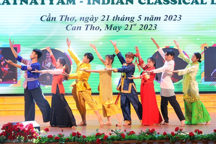 Giao lưu văn hóa múa cổ điển Ấn Độ Bharatnatyam - Ảnh 3.