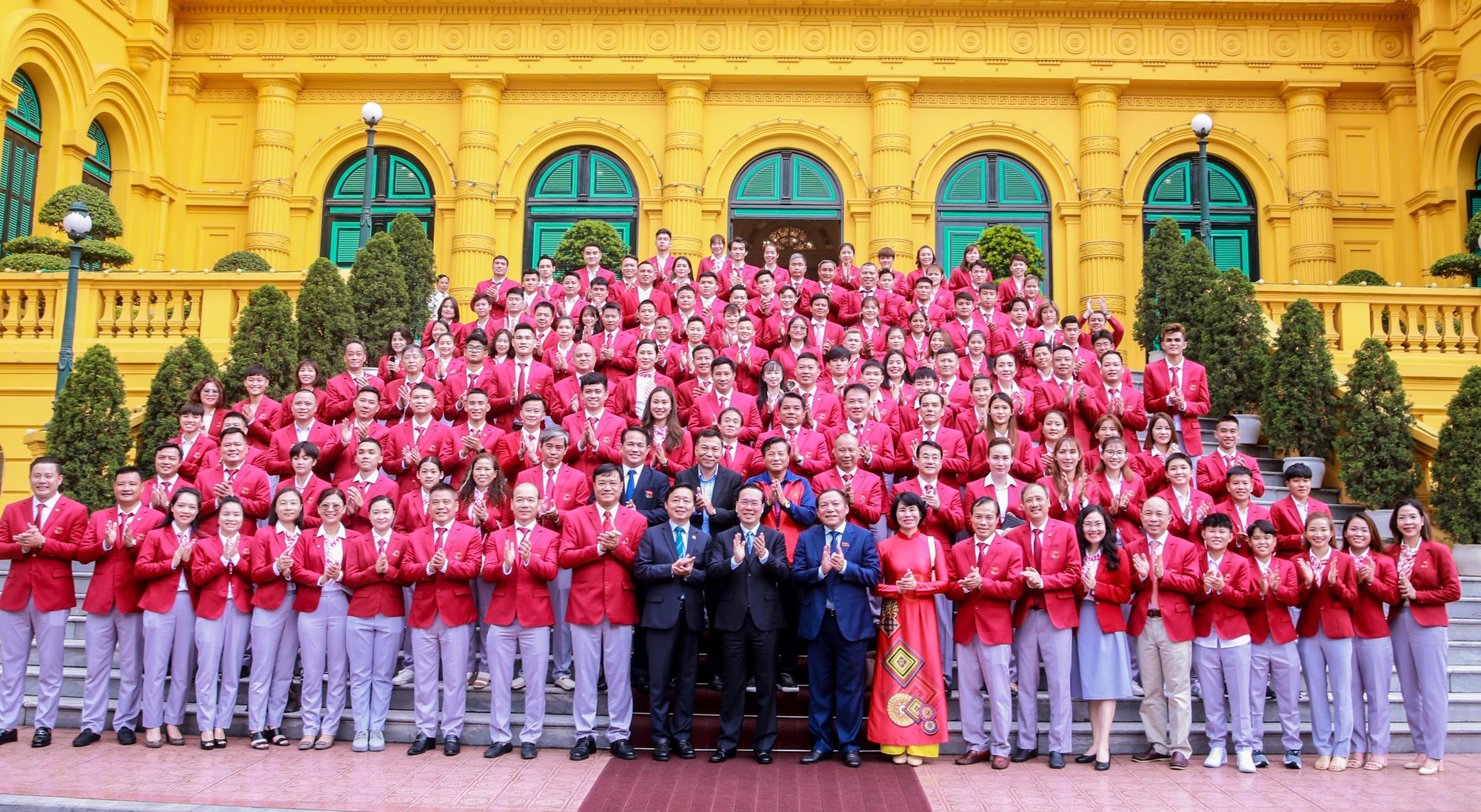 Chủ tịch nước biểu dương Đoàn thể thao Việt Nam sau SEA Games 32 - Ảnh 10.
