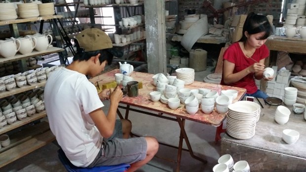 Ninh Bình bảo tồn nghề gốm cổ đi đôi với phát triển du lịch bền vững - Ảnh 1.