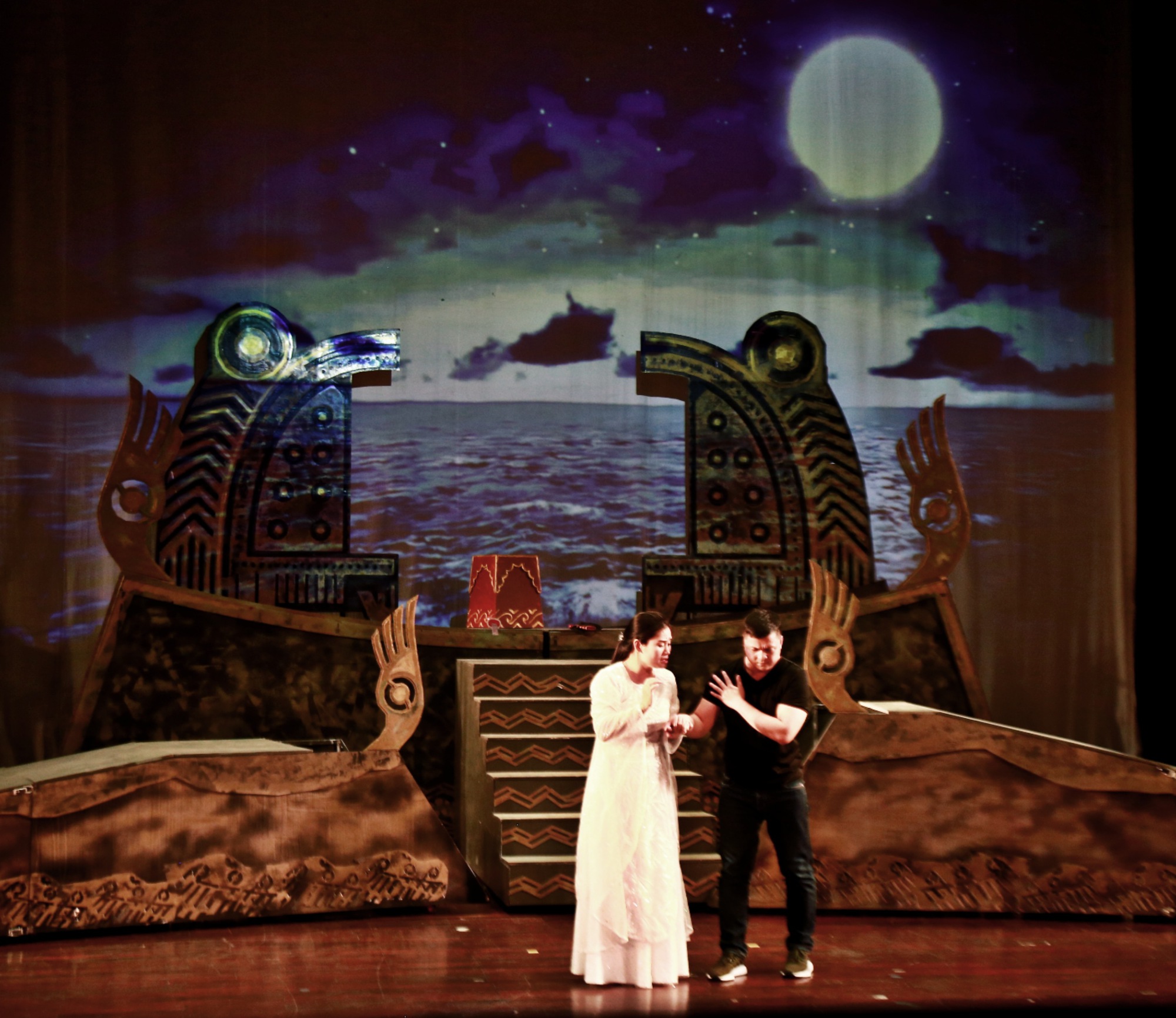 Huyền diệu biển- tái hiện chuyện tình Lang Liêu trên sân khấu nhạc kịch - Ảnh 2.