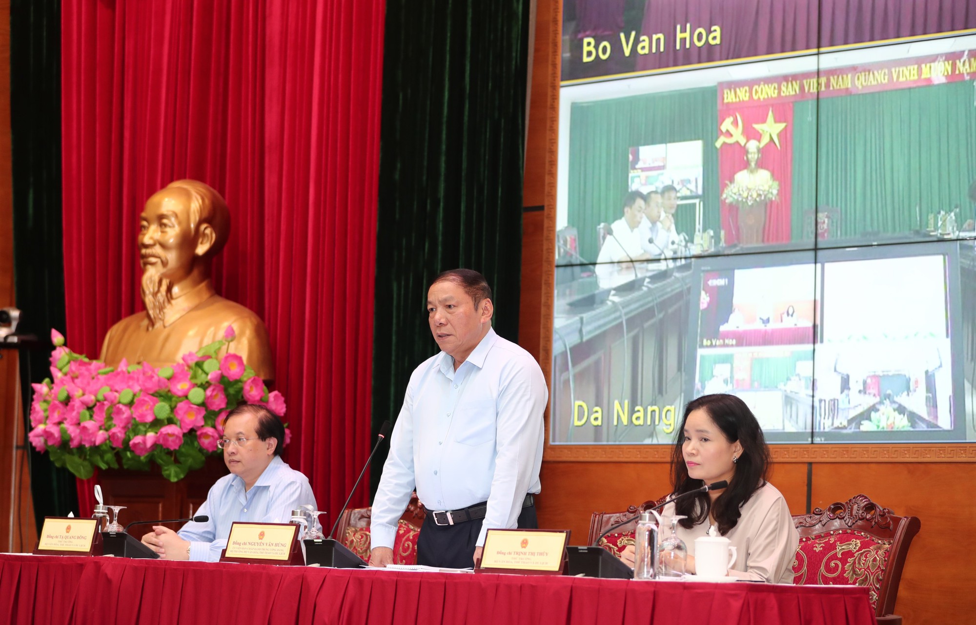 Bộ trưởng Nguyễn Văn Hùng: &quot;Không né tránh, chọn việc dễ bỏ việc khó&quot; - Ảnh 6.