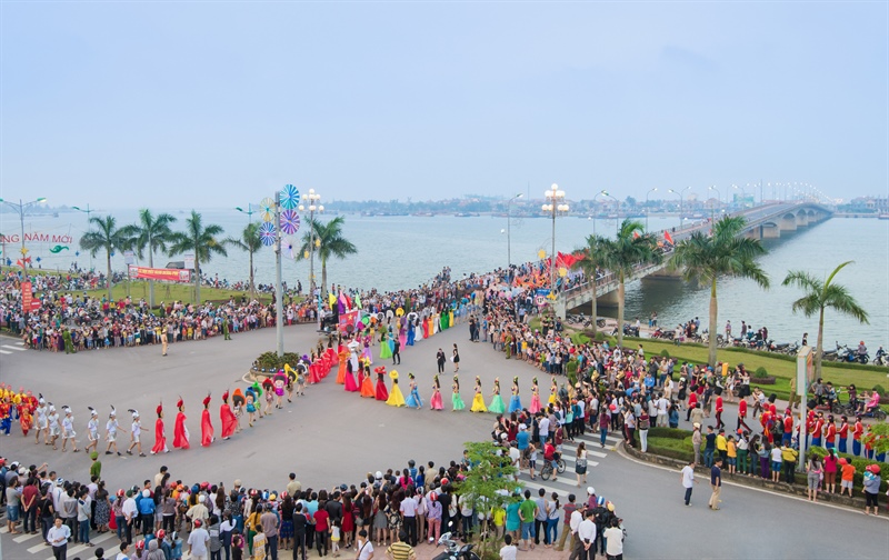 Quảng Bình phát triển trọng điểm bốn cụm du lịch “đặc biệt” - Ảnh 3.