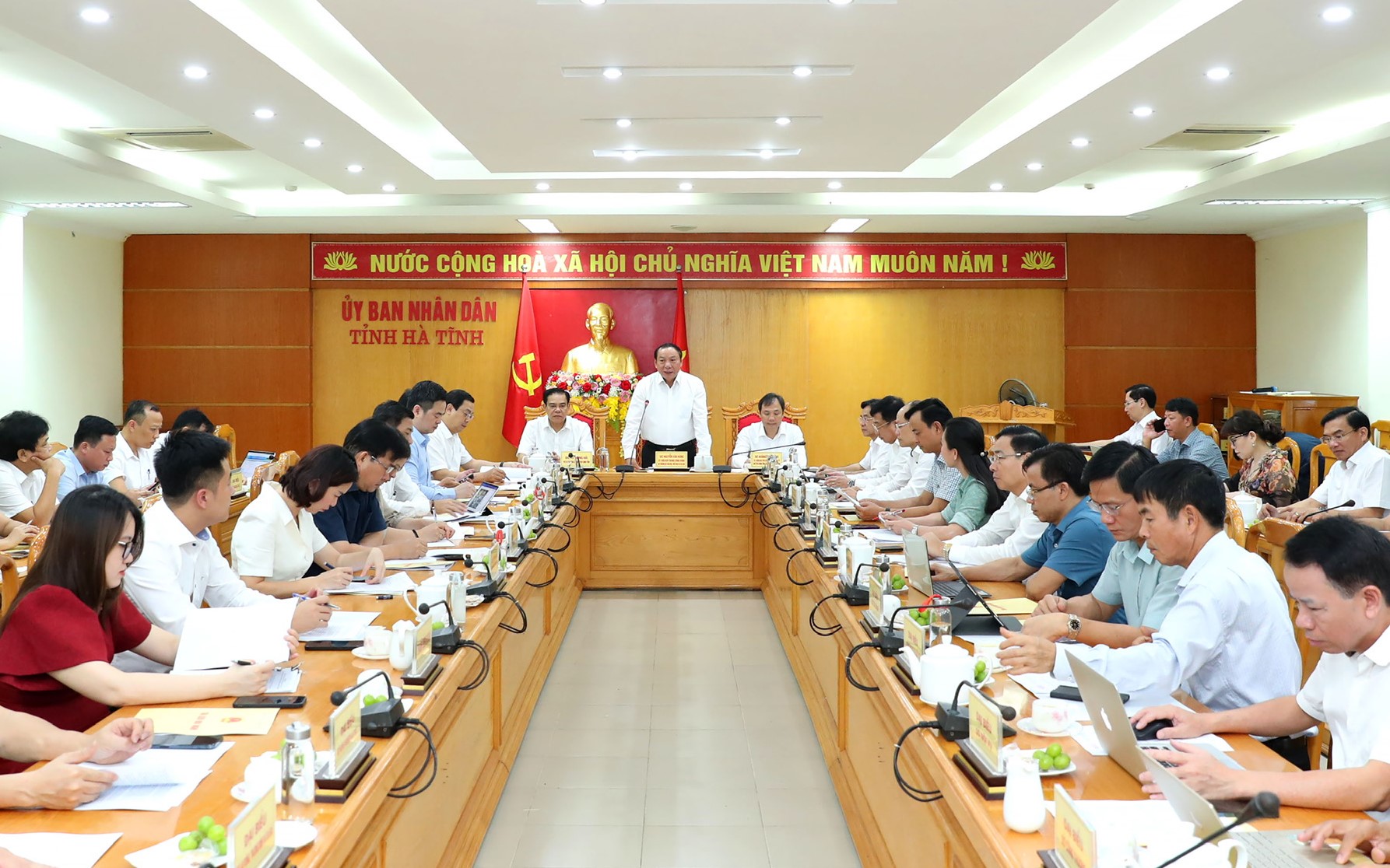 Bộ trưởng Nguyễn Văn Hùng: Bộ VHTTDL luôn ủng hộ, đồng hành để &quot;đánh thức&quot; những tiềm năng của núi Hồng, sông La, con người Hà Tĩnh - Ảnh 8.