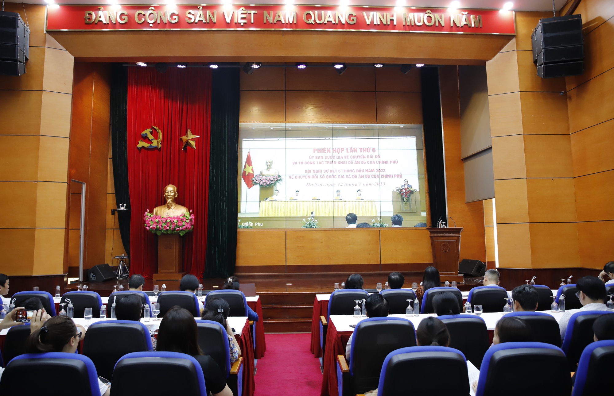 Thủ tướng: Văn hóa số là một phần quan trọng của nền văn hóa đậm đà bản sắc dân tộc Việt Nam - Ảnh 3.