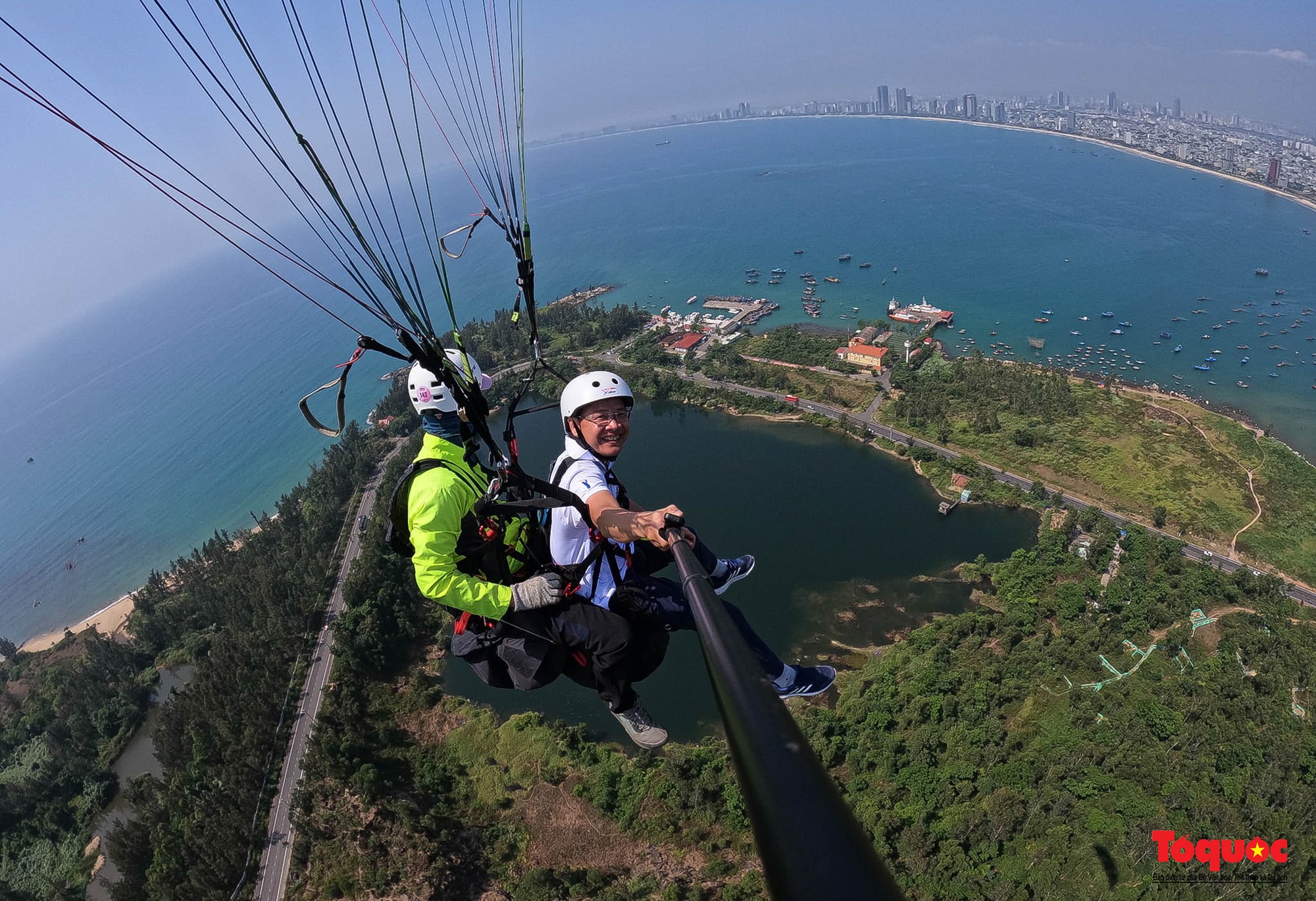 Khai mạc giải dù lượn “Bay trên Tiên Sa” - Ảnh 13.