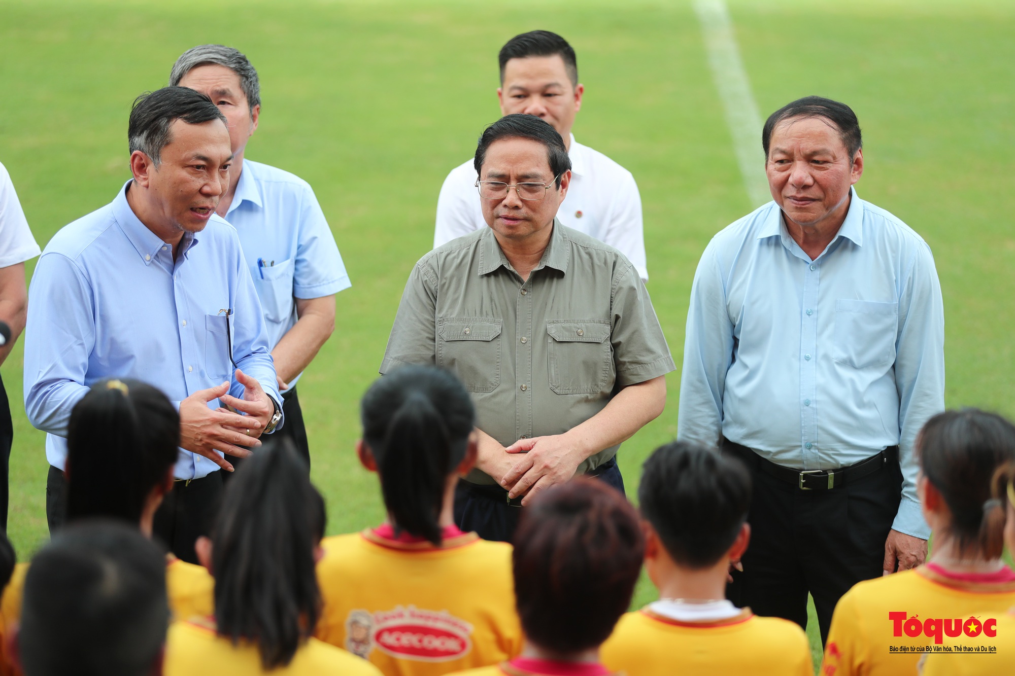Thủ tướng gặp mặt, động viên Đội tuyển bóng đá nữ trước khi lên đường dự World Cup 2023 - Ảnh 6.