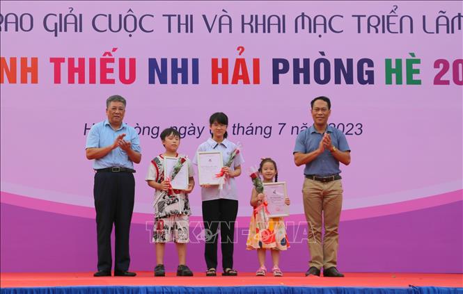 Hải Phòng: Trao giải và khai mạc Triển lãm tranh thiếu nhi hè 2023 - Ảnh 1.