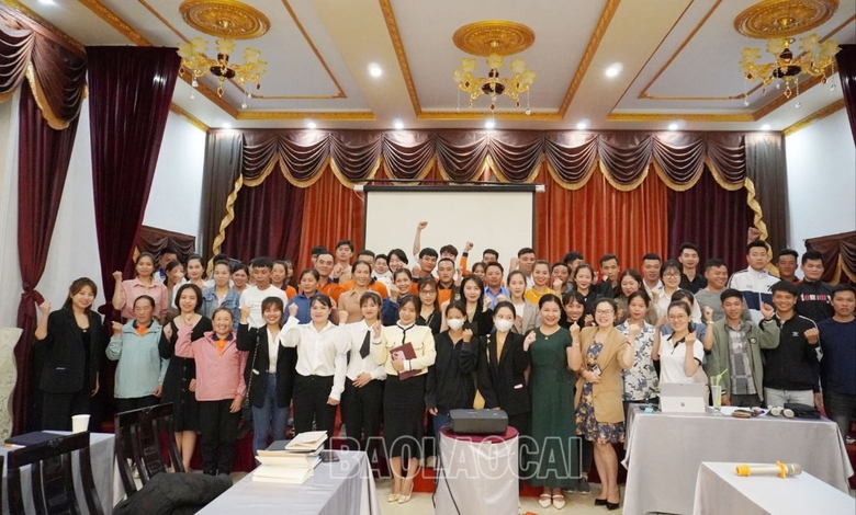 Lào Cai: Gần 100 học viên người dân tộc thiểu số được bồi dưỡng nghiệp vụ du lịch - Ảnh 3.