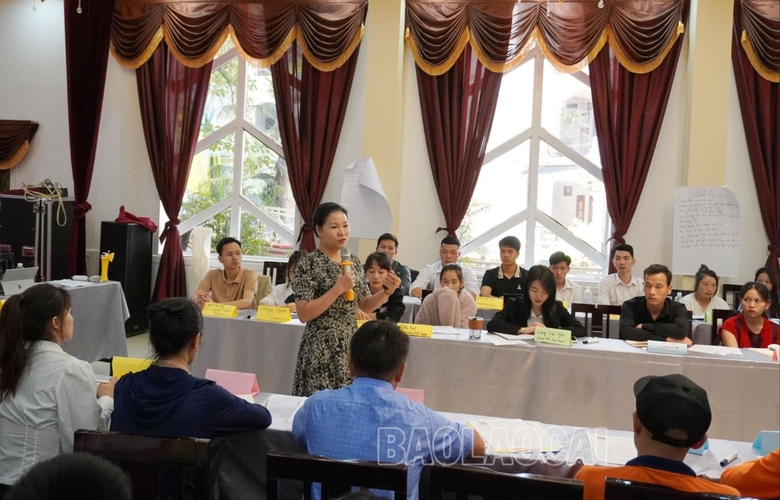 Lào Cai: Gần 100 học viên người dân tộc thiểu số được bồi dưỡng nghiệp vụ du lịch - Ảnh 2.