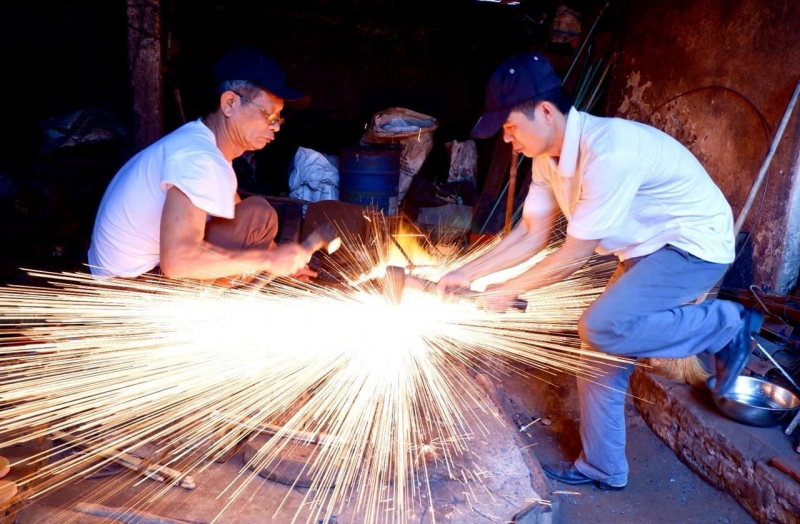 Vĩnh Phúc: “Rộng cửa” đón du lịch làng nghề tại Làng văn hóa kiểu mẫu - Ảnh 2.