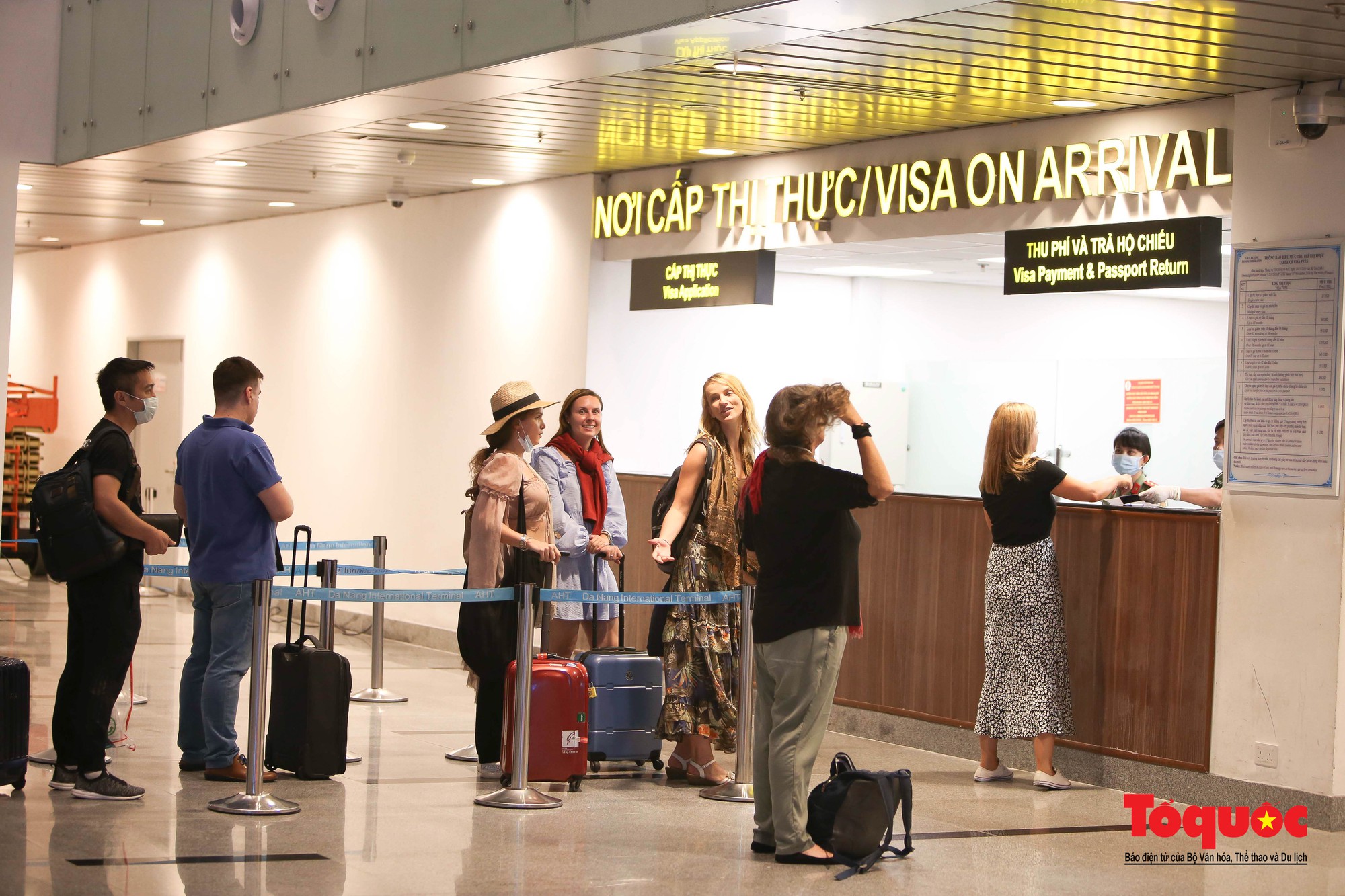 Kỳ vọng cú hích du lịch từ chính sách visa mới - Ảnh 1.