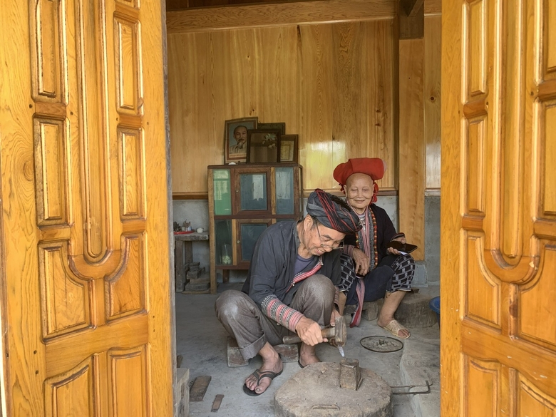 Lào Cai: Tăng cường quản lý, bảo vệ và phát huy giá trị di sản văn hóa phi vật thể - Ảnh 2.