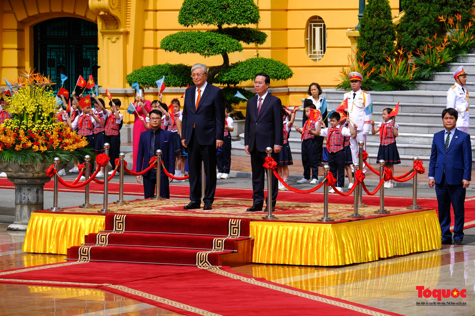 Chủ tịch nước chủ trì lễ đón Tổng thống Kazakhstan - Ảnh 3.