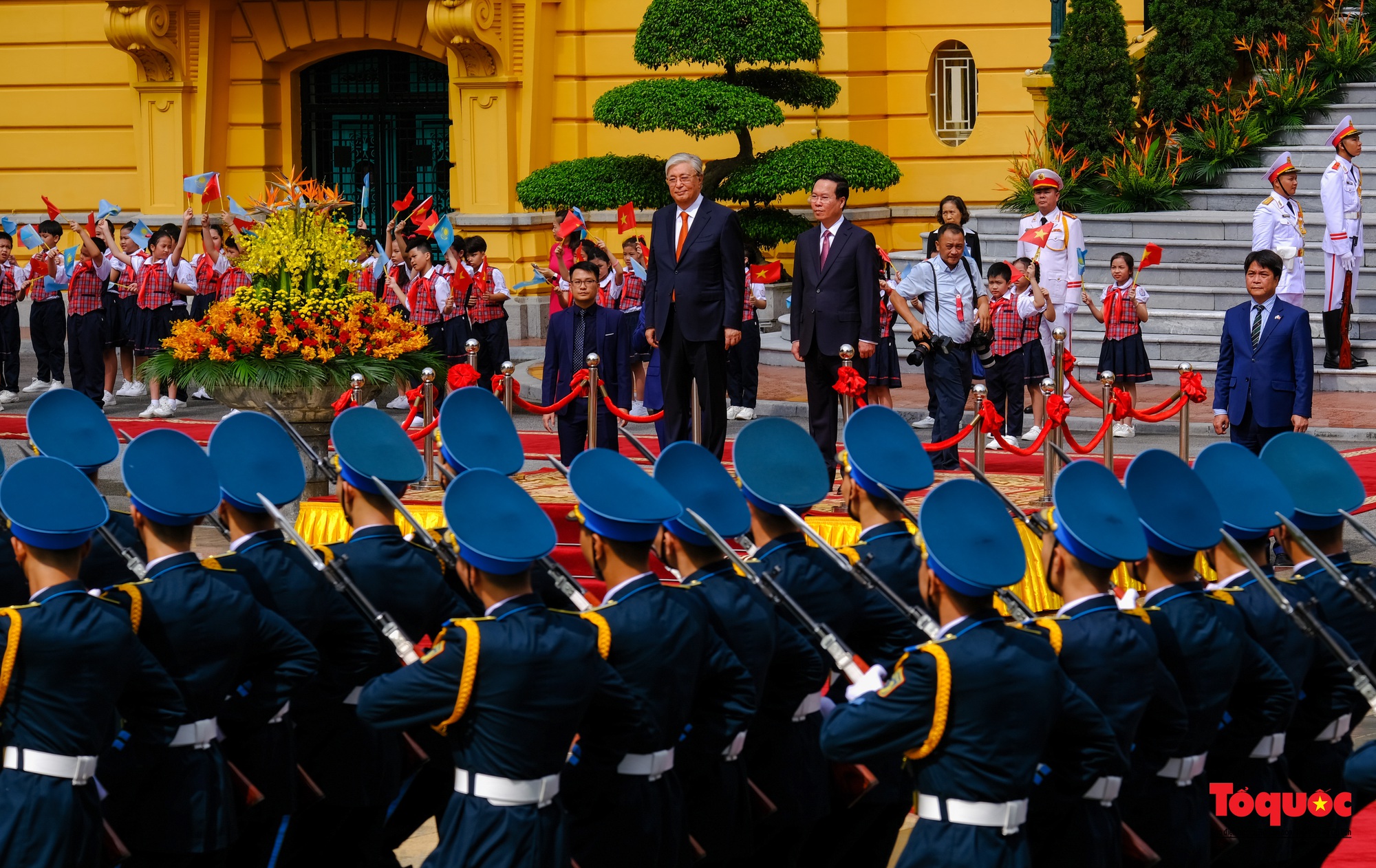 Chủ tịch nước chủ trì lễ đón Tổng thống Kazakhstan - Ảnh 8.