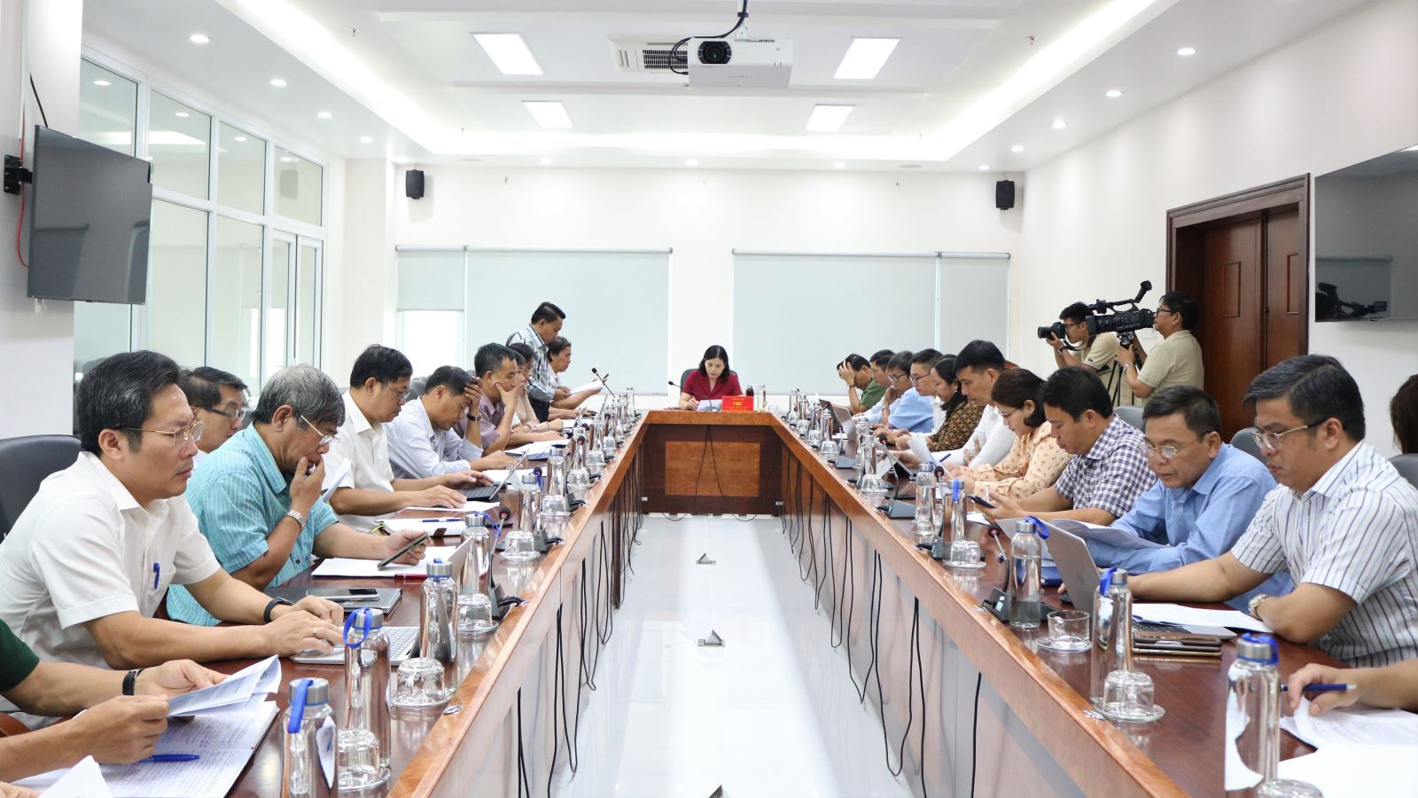 Ban Chỉ đạo phát triển du lịch tỉnh Kon Tum họp triển khai nhiệm vụ thời gian tới - Ảnh 1.