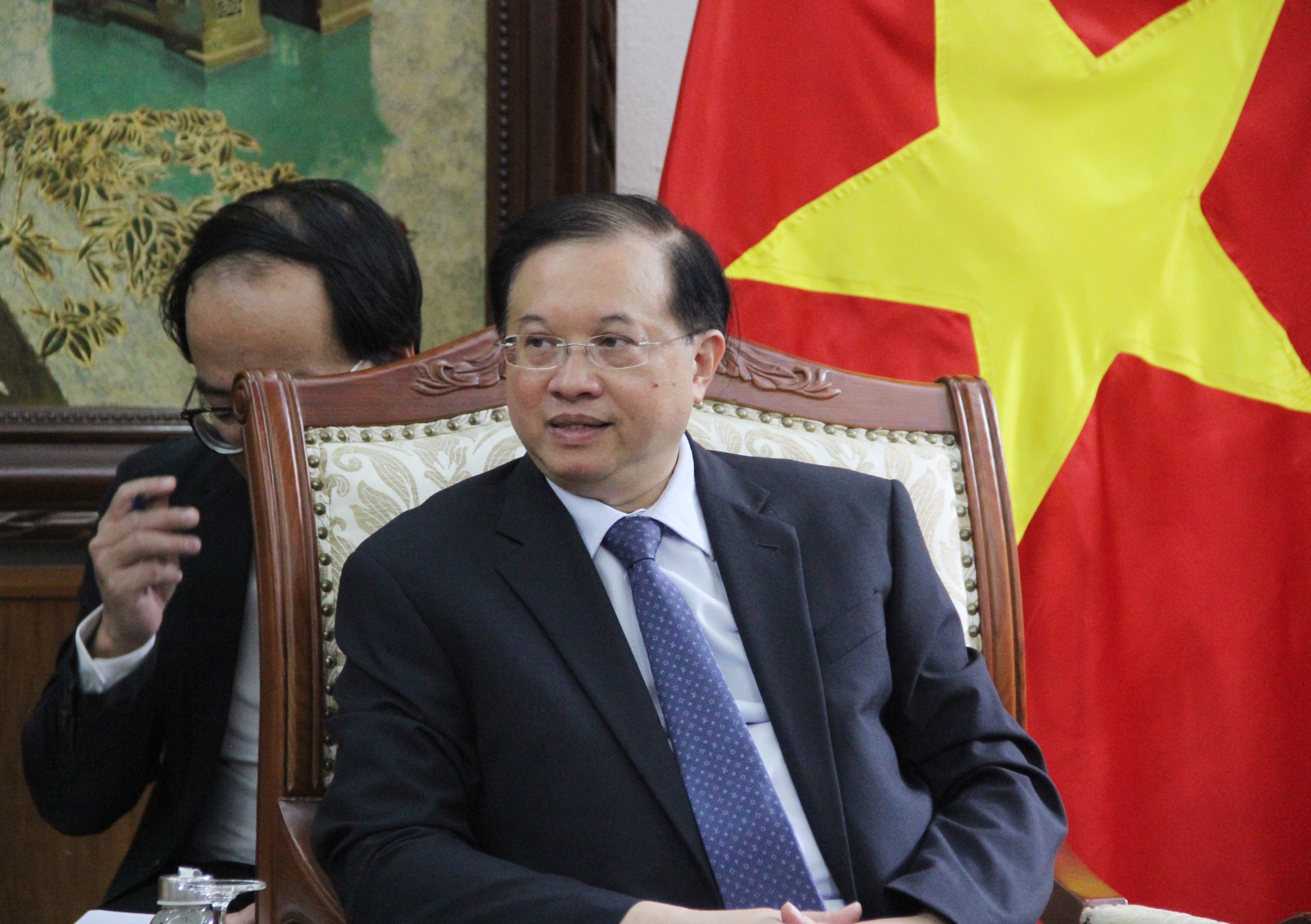 Thứ trưởng Tạ Quang Đông tiếp và làm việc với Đại sứ Mozambique tại Việt Nam - Ảnh 2.
