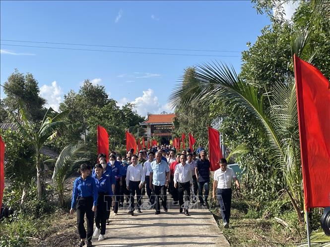 Bạc Liêu khánh thành 'Đường cờ Tổ quốc' tại khu Di tích lịch sử Quốc gia đặc biệt Căn cứ Cái Chanh - Ảnh 2.