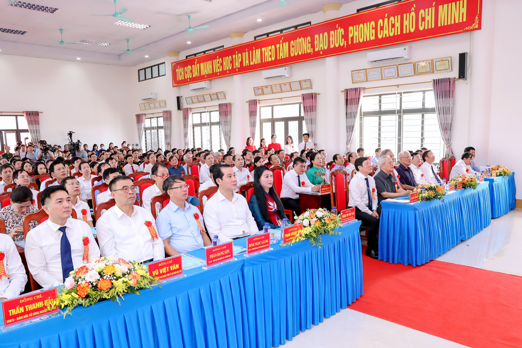 Vĩnh Phúc  khánh thành thiết chế văn hóa, thể thao Làng văn hóa kiểu mẫu thôn Thụ Ích, xã Liên Châu, huyện Yên Lạc - Ảnh 1.