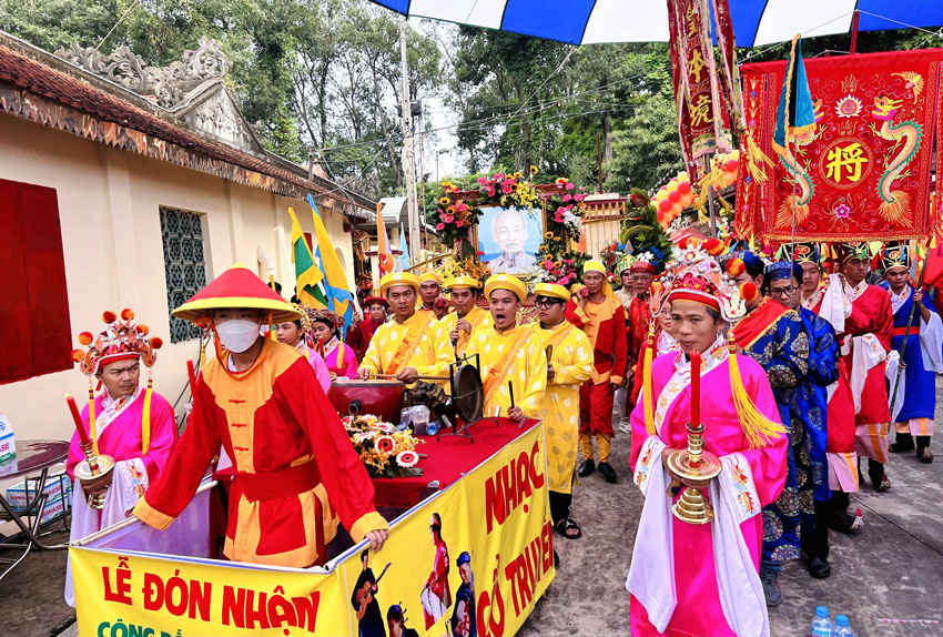 Bình Dương: “Lễ hội Kỳ yên đình Dĩ An” là di sản văn hóa phi vật thể quốc gia - Ảnh 3.