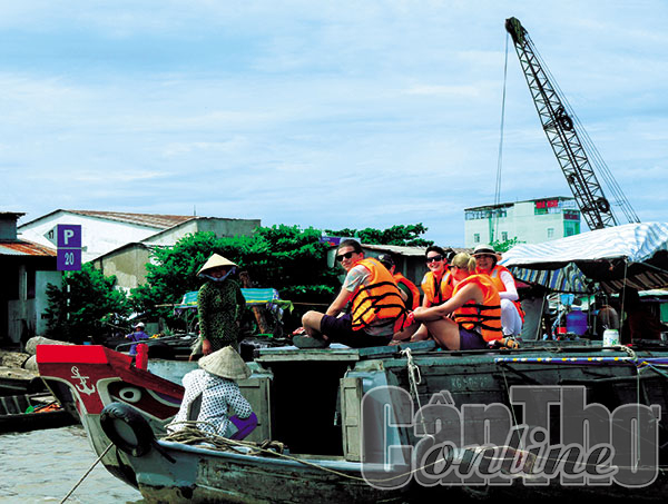 Du lịch Cần Thơ tập trung phát triển nguồn nhân lực chất lượng cao - Ảnh 1.