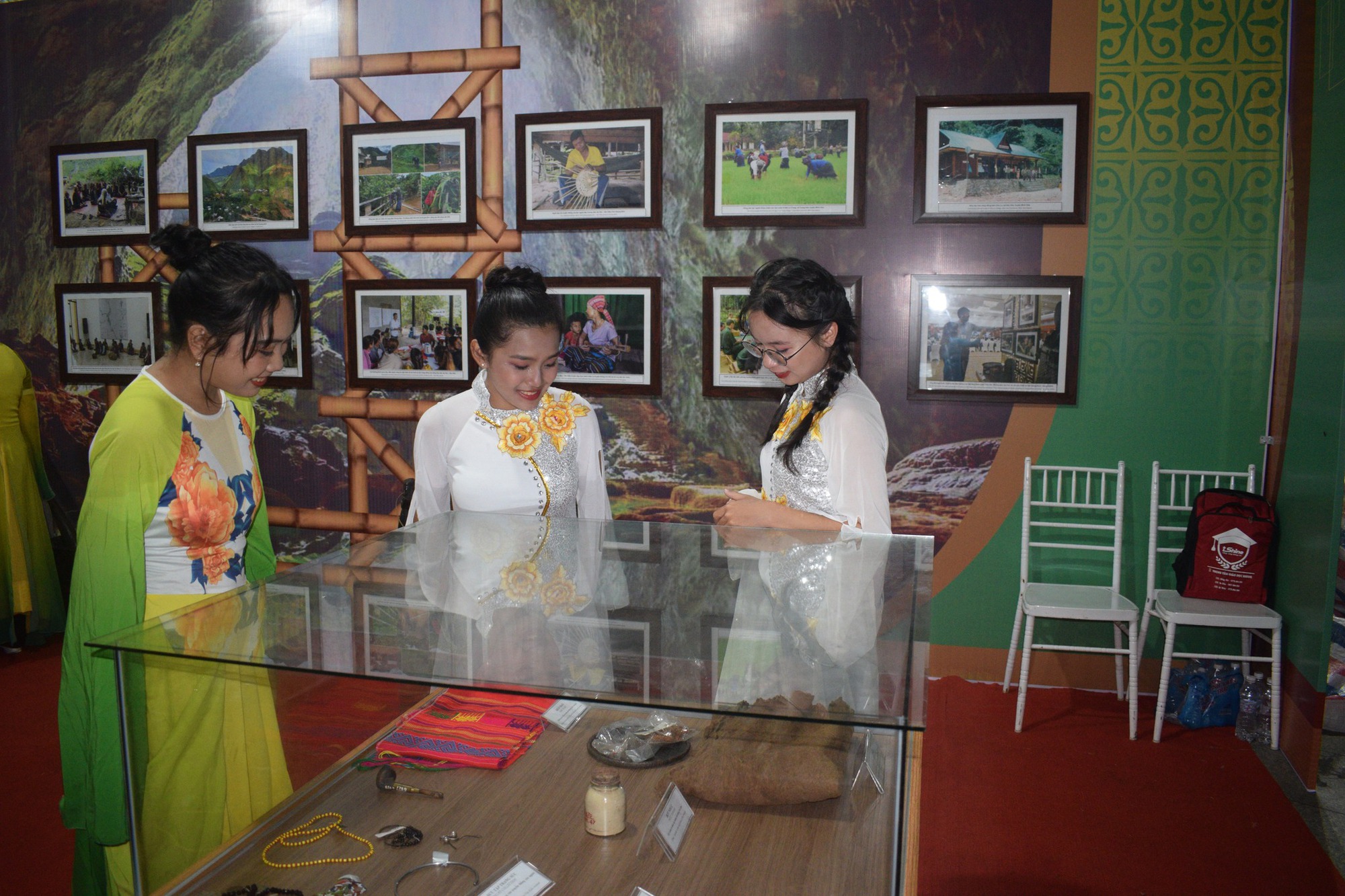 Quảng Bình: Đa sắc màu văn hóa trong ngày hội văn hóa dân tộc miền Trung - Ảnh 4.