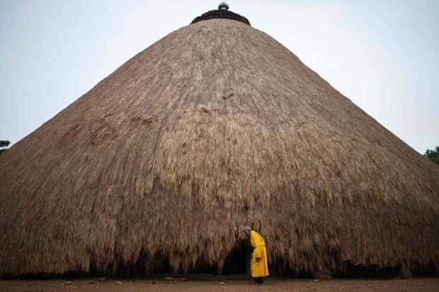 Khu lăng mộ Buganda không còn là Di sản Thế giới đang bị đe dọa - Ảnh 1.