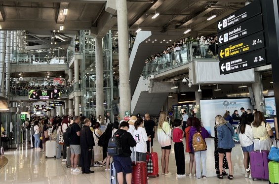 Du lịch Thái Lan đón 18,5 triệu lượt khách quốc tế trong 8 tháng - Ảnh 1.