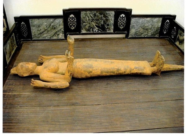 Việt Nam tiếp nhận Bức tượng đồng Nữ thần Durga bị đánh cắp  - Ảnh 1.