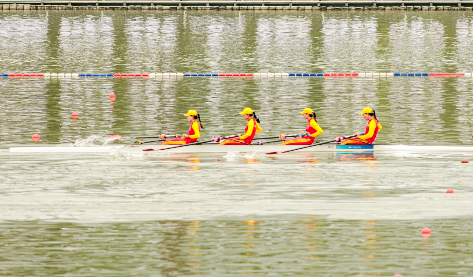 Rowing Việt Nam giành tấm HCĐ đầu tiên cho Đoàn Thể thao Việt Nam - Ảnh 1.