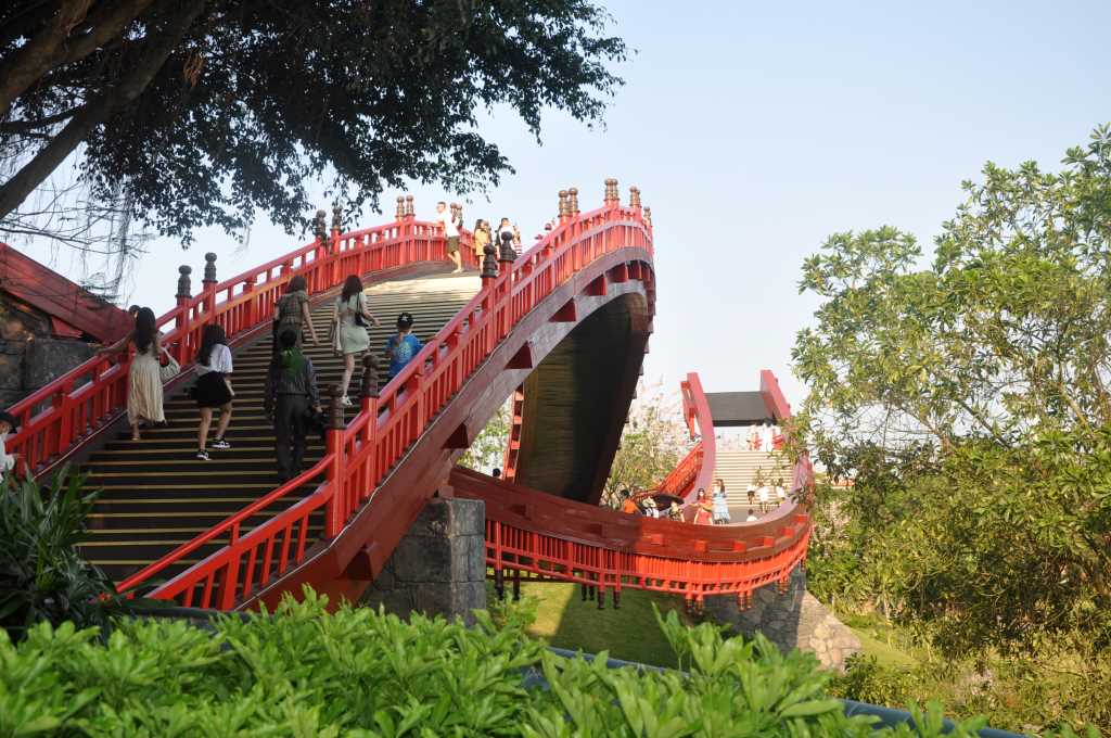 Quảng Ninh: Đột phá trong đầu tư cơ sở hạ tầng văn hóa, thể thao - Ảnh 3.