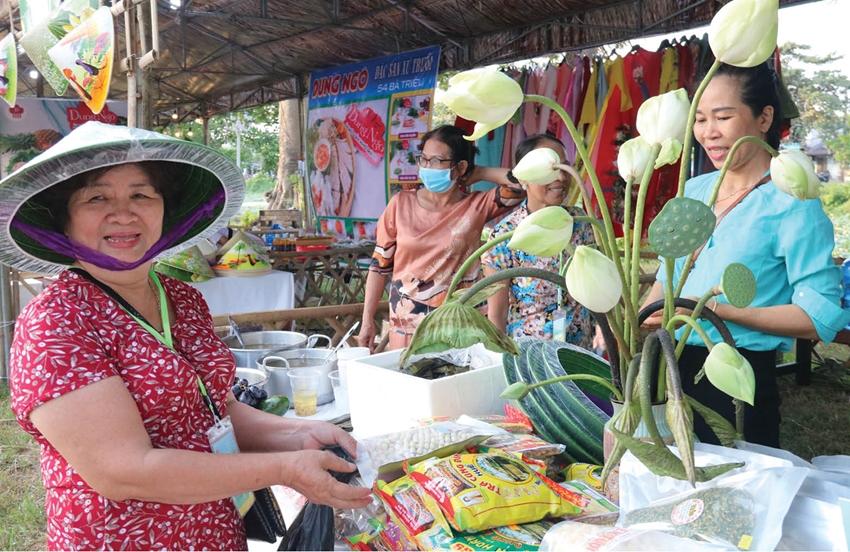 Liên kết phát triển du lịch miền Trung - Ảnh 2.