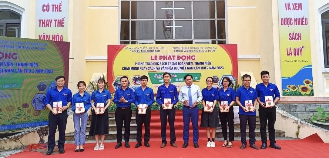 Phát huy vai trò của hệ thống thư viện công cộng - Ảnh 2.