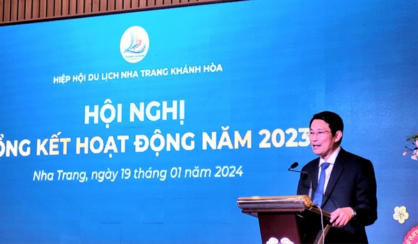 Năm 2024, Khánh Hòa phấn đấu đón 9 triệu lượt khách lưu trú - Ảnh 2.