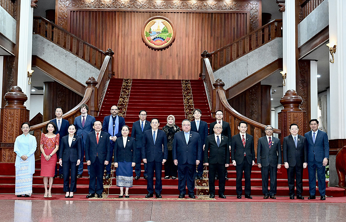 Thủ tướng Lào tiếp xã giao các Bộ trưởng Du lịch ASEAN dự ATF 2024 - Ảnh 3.