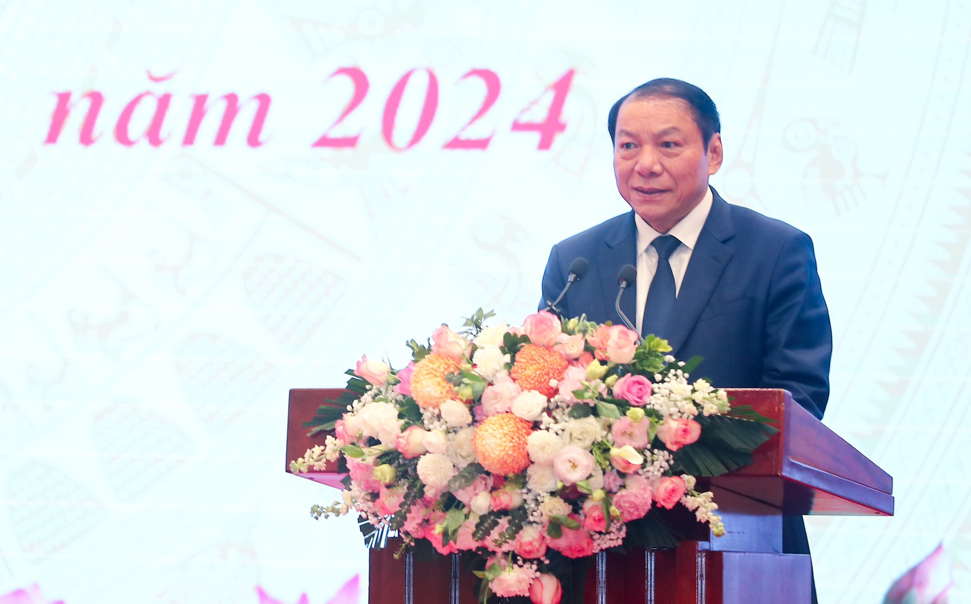 Thủ tướng Phạm Minh Chính: Ngành TDTT cần tiếp tục thực hiện chiến lược đầu tư trọng điểm, chọn bước đi phù hợp với tình hình kinh tế - Ảnh 2.