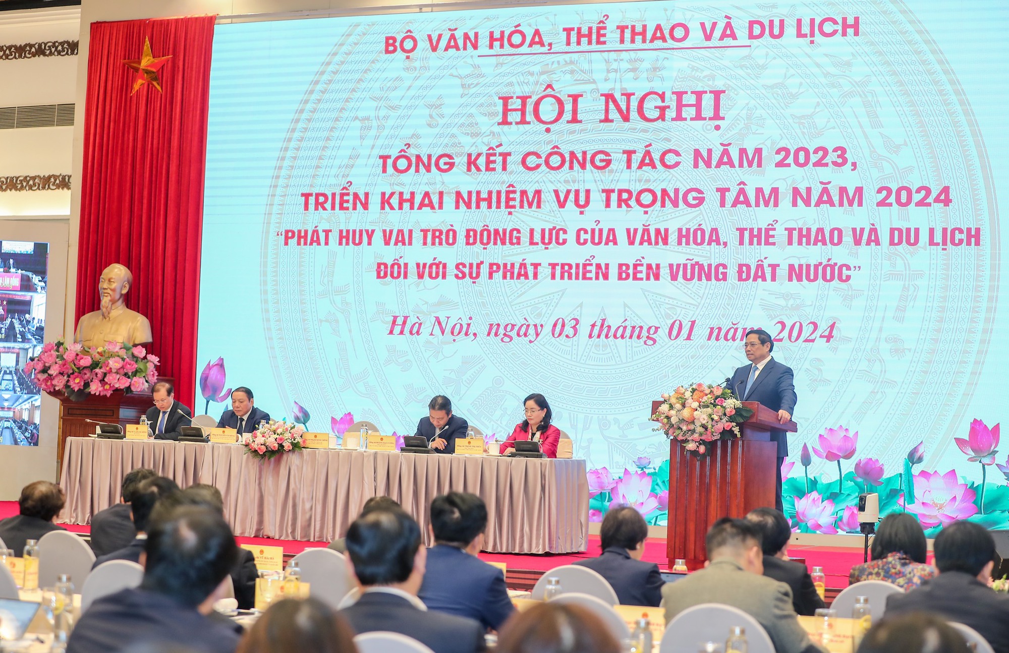 Thủ tướng: &quot;Quốc tế hóa nền văn hóa Việt Nam và dân tộc hóa văn hóa thế giới&quot; - Ảnh 2.