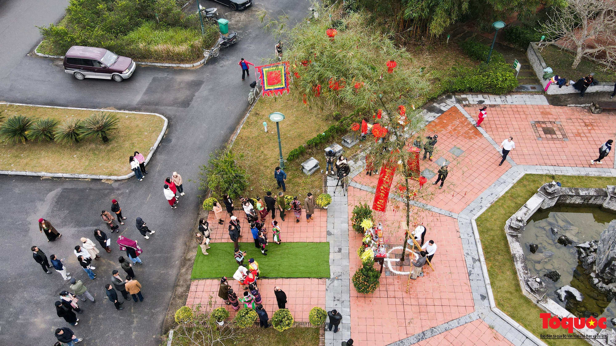Lễ dựng cây nêu đón Tết Xuân Giáp Thìn tại Làng Văn hóa-Du lịch - Ảnh 9.