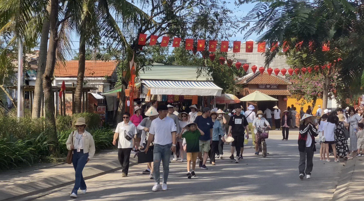 Quảng Nam: Hiệu quả mô hình du lịch làng gốm Thanh Hà - Ảnh 1.