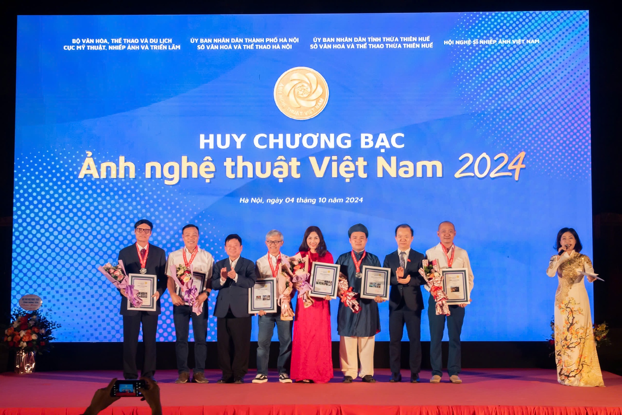 Giải thưởng Cuộc thi và Triển lãm Ảnh nghệ thuật Việt Nam 2024: Vinh danh 33 tác phẩm  - Ảnh 2.