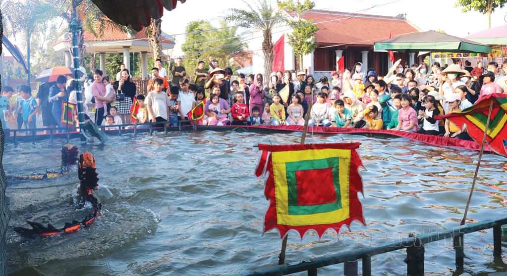 Bắc Ninh: Quyết tâm phát triển văn hóa ngang tầm kinh tế, chính trị - Ảnh 2.