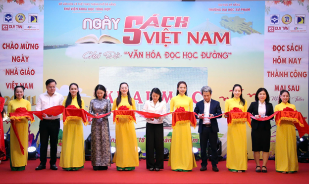 Đà Nẵng khai mạc “Ngày sách Việt Nam” - Ảnh 1.