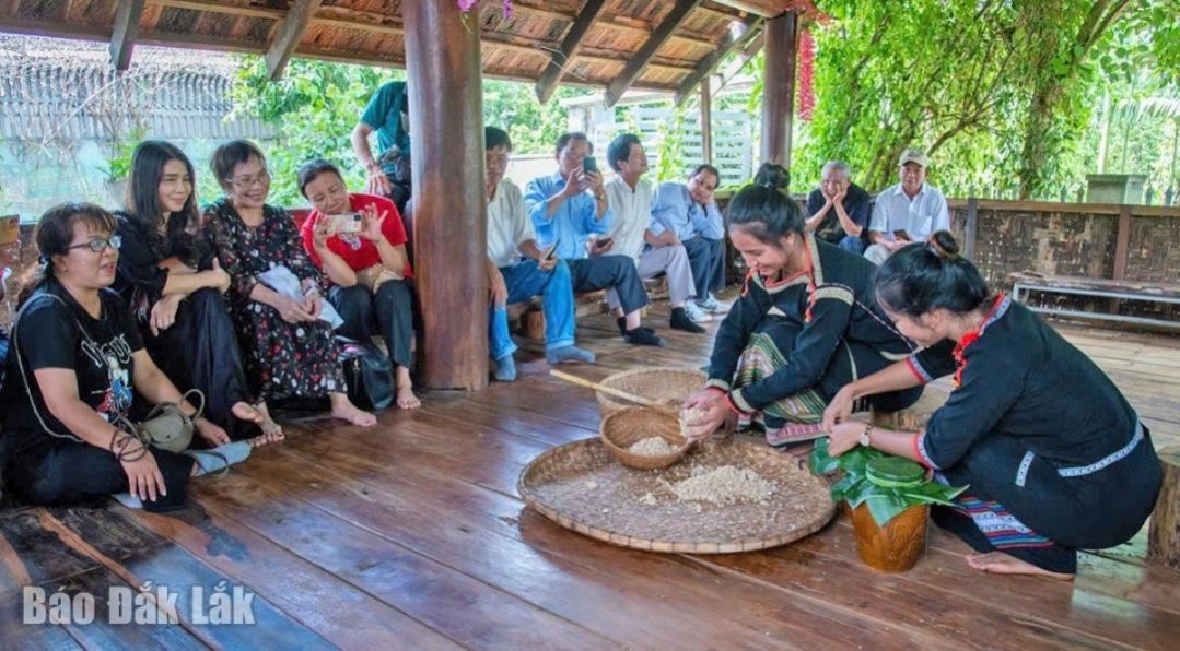 Đắk Lắk: Bước chuyển sinh kế từ du lịch cộng đồng - Ảnh 3.