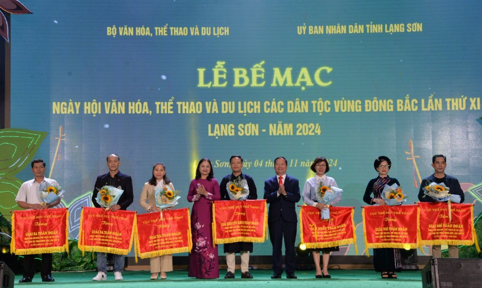 Bế mạc Ngày hội văn hoá, thể thao và du lịch các dân tộc vùng Đông Bắc lần thứ XI - Ảnh 4.