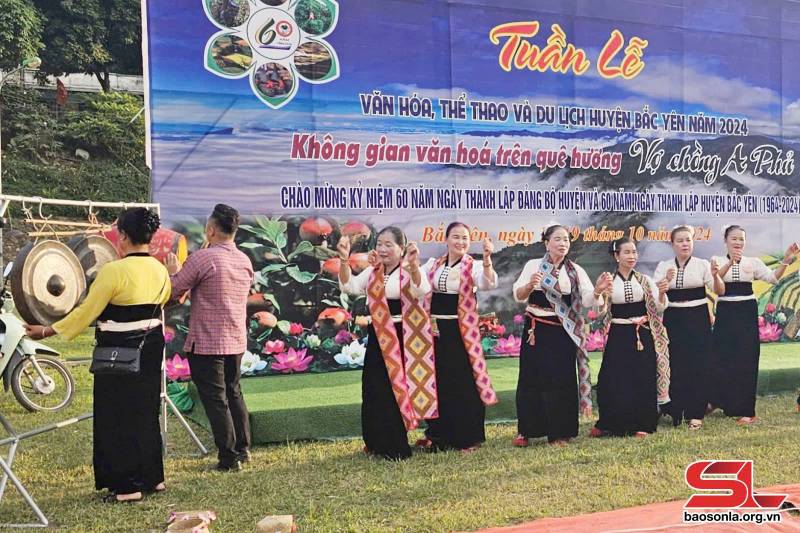 Sơn La: Phát huy giá trị văn hóa truyền thống các dân tộc thiểu số gắn với phát triển du lịch - Ảnh 1.