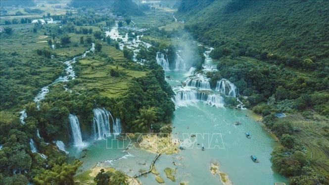 Cơ hội phát triển du lịch xuyên biên giới Việt - Trung  - Ảnh 1.