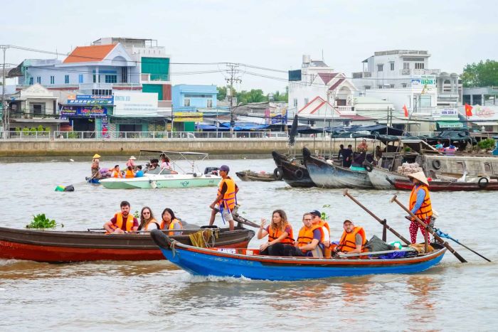 Khai mạc Ngày hội Du lịch Văn hóa Chợ nổi Cái Răng năm 2024: Ấn tượng văn hóa sông nước Cần Thơ  - Ảnh 3.