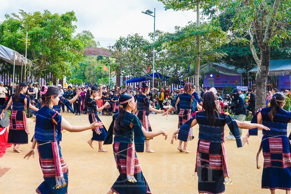 Đắk Lắk: Bảo tồn văn hóa song hành phát huy du lịch di sản - Ảnh 3.