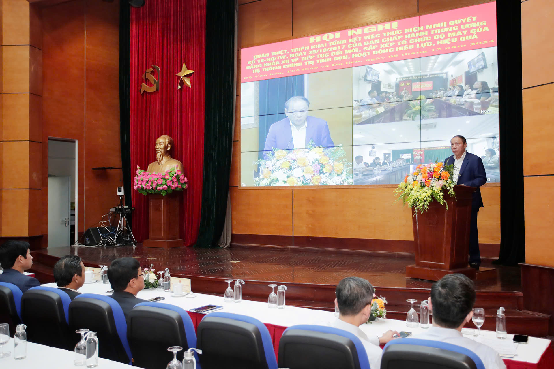 Bộ trưởng Nguyễn Văn Hùng: &quot;Sắp xếp, tinh gọn để chúng ta lớn hơn, mạnh hơn, tự tin bước vào công việc ở trong kỷ nguyên mới, kỷ nguyên vươn mình của dân tộc&quot; - Ảnh 4.